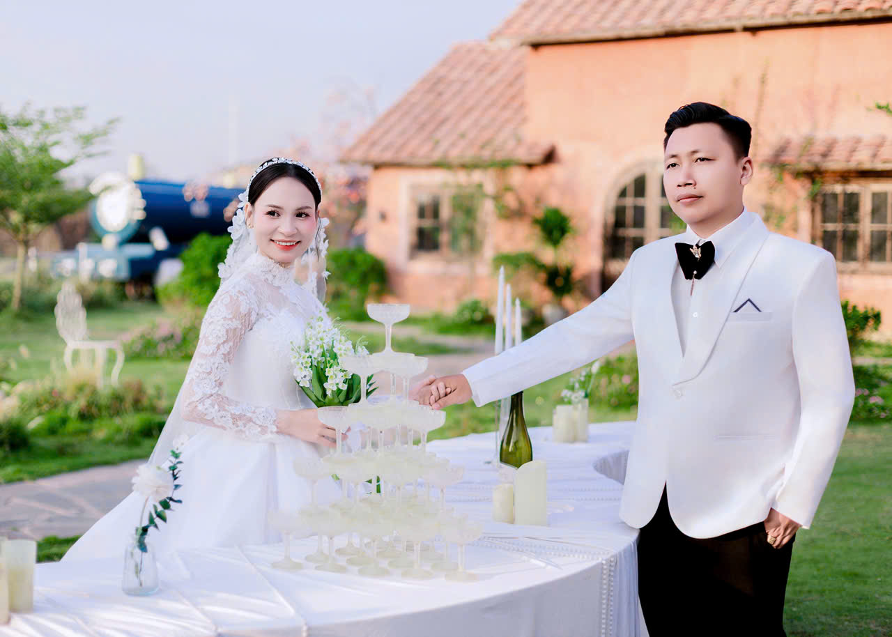 Wedding moment 2